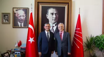 Murat Karayalçın, Özgür Özel'i ziyaret etti