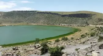 Kalbinden su fışkırarak taşa dönen kadının efsanesinin yaşandığı şifalı göl: Narlıgöl