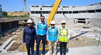 Gençlik ve Spor Bakanı Basketbol Gelişim Merkezi'nde İncelemelerde Bulundu