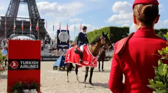 Türk Hava Yolları'nın sponsor olduğu Longines Paris Eyfel yarışında birincilik Fransız Simon Delestre'nin