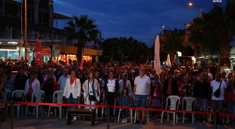 8. Geleneksel Ayvalık Deniz, Kum, Güneş ve Halk Dansları Festivali Sona Erdi