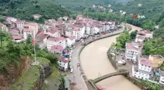 Giresun'un Duroğlu Beldesi Sel ve Su Baskınlarıyla Mücadele Ediyor