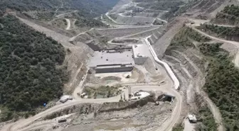 Sarıçay Barajı'nda Gövde Dolgusunun 290 Bin Metreküpü Tamamlandı