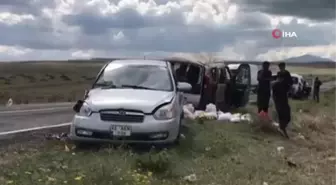 Kars'ta trafik kazası: 3'ü çocuk, 12 yaralı