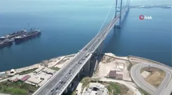 Osmangazi Köprüsü'nde trafik durma noktasına geldi