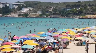 Çeşme'de Kurban Bayramı tatiliyle birlikte turizm hareketliliği başladı