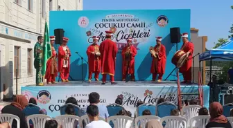 Pendik'te Çocuklar İçin Arife Çiçekleri Şenliği