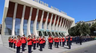 Azerbaycan'da Askeri Yürüyüşler Yapıldı