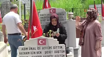 Arefe Günü Şehitlikte Hüzün