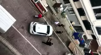 Avcılar semt pazarı değişikliği nedeniyle park eden araç transpaletle çekildi