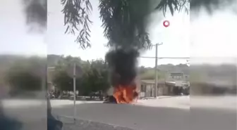 İran'da öfkeli kalabalık polis aracını ateşe verdi: 2 yaralı