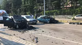 Isparta'da Otomobil Kazası: 1 Ölü, 2 Ağır Yaralı