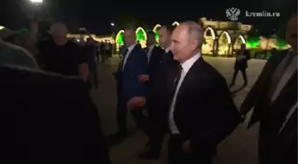 Putin, Dağıstan'da Halkla Selamlaştı