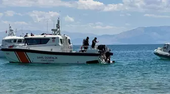 Van Gölü'nde Serinlemek İsterken 2 Kişi Hayatını Kaybetti
