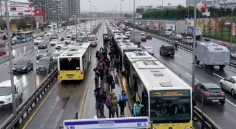 Bugün toplu taşıma ücretsiz mi? Bayramda toplu taşıma bedava mı? 1 Temmuz Marmaray, metrobüs, metro ücretsiz mi?