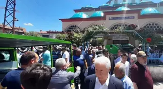 Anayasa Mahkemesi Üyesi Kenan Yaşar'ın Kayınpederi Hüseyin Akman Son Yolculuğuna Uğurlandı