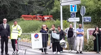 Fransa'da ölümü infiale yol açan 17 yaşındaki genç defnedildi