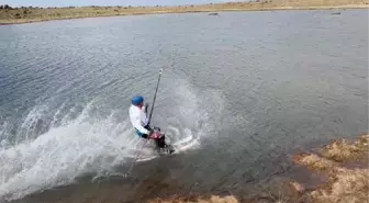 Motosiklet Tutkunu Kayak Antrenörü Karlı Dağlarda Adrenalin Dolu Anlar Yaşadı