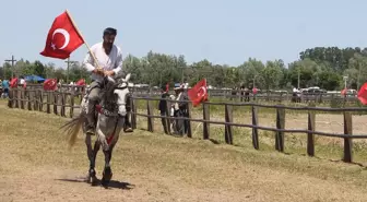 Çarşamba'da Geleneksel Rahvan At Yarışları Gerçekleştirildi