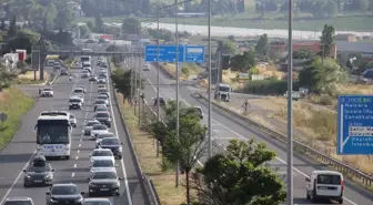 Kurban Bayramı tatilcileri Tekirdağ-İstanbul yolunda trafik yoğunluğuyla karşılaşıyor