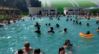 Bayramiç Belediyesi Yüzme Havuzunu Hizmete Açtı