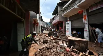 Çin'deki Şiddetli Yağışlar 95.000 Kişiyi Etkiledi