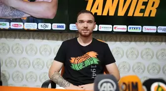 Corendon Alanyaspor, 3 oyuncuyu kadrosuna kattı