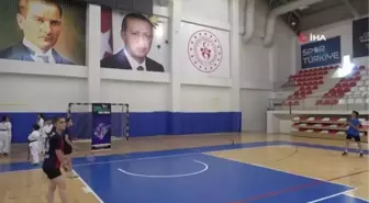 Batman'da Yaz Spor Okulları Açıldı