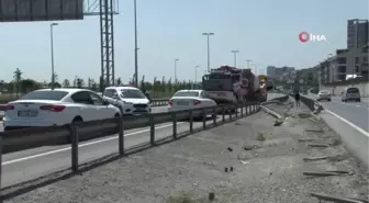 Beylikdüzü'nde kontrolden çıkan beton mikseri bariyerlere çarptı