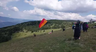 Çankırı'da Yamaç Paraşütü Yarışmaları Başladı