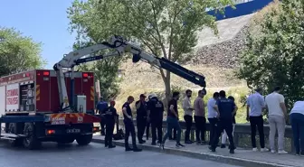 İstanbul Ümraniye'de viyadüğün altındaki derede erkek cesedi bulundu