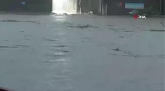 Çin'deki sel felaketinde 15 kişi öldü, 4 kişi kayboldu