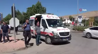 Elazığ'da trafik kazası: 3 yaralı