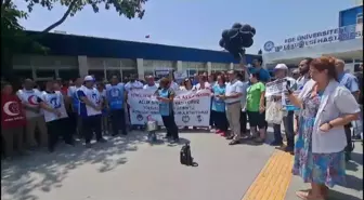 İzmir'de Sağlık Çalışanları Enflasyon ve Zam Oranlarını Protesto Etti