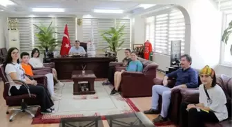 Kınık Belediye Başkanı Dereceye Giren Öğrencileri Ağırladı