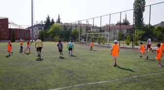 Tepebaşı Belediyesi Futbol Yaz Okulu Başladı