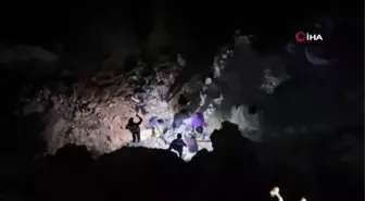 Bozcaada'da gün batımını izlemeye giden kadın gece yarısı uçurumdan düşerek yaşamını yitirdi
