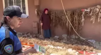 Sultanbeyli'de polisler hırsızlık olaylarına karşı vatandaşları uyarıyor