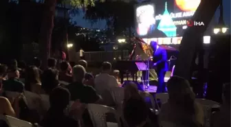 Tarihi konağın bahçesinde piyano konseri kulakların pasını sildi