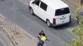 Beyoğlu ve Kağıthane'de Trafik Kavgaları Kameralara Yansıdı