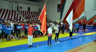 Muş'ta Anadolu Yıldızlar Ligi Güreş Grup Müsabakaları Başladı