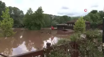 Bartın'da sel suları çekilmeye başladı