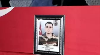 Pençe-Şimşek Operasyonunda Şehit Olan Piyade Sözleşmeli Er Furkan Günergök Toprağa Verildi