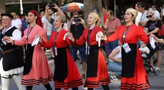 Denizli'de Uluslararası Halk Dansları Festivali Başladı