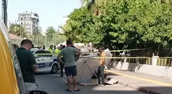 Antalya'da Otomobilin Çarptığı Çocuk Hayatını Kaybetti