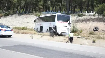 Çanakkale'de kontrolden çıkan otobüste 5 yolcu yaralandı