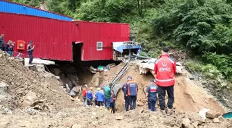 Giresun'da fabrika çöktü, 2 işçi kurtarıldı, 1 işçi aranıyor