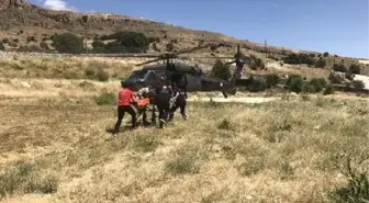 Tunceli'de Kalp Krizi Geçiren Hastaya Askeri Helikopter İle Sevkiyat