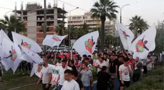 Karşıyaka Taraftarları Yönetimi Protesto Etti