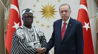 Burkina Faso'nun Ankara Büyükelçisi Some, Cumhurbaşkanı Erdoğan'a güven mektubu sundu